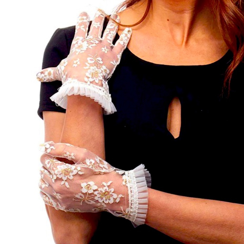 Gilded Goddess Lace Wrist Length Ruffle gloves